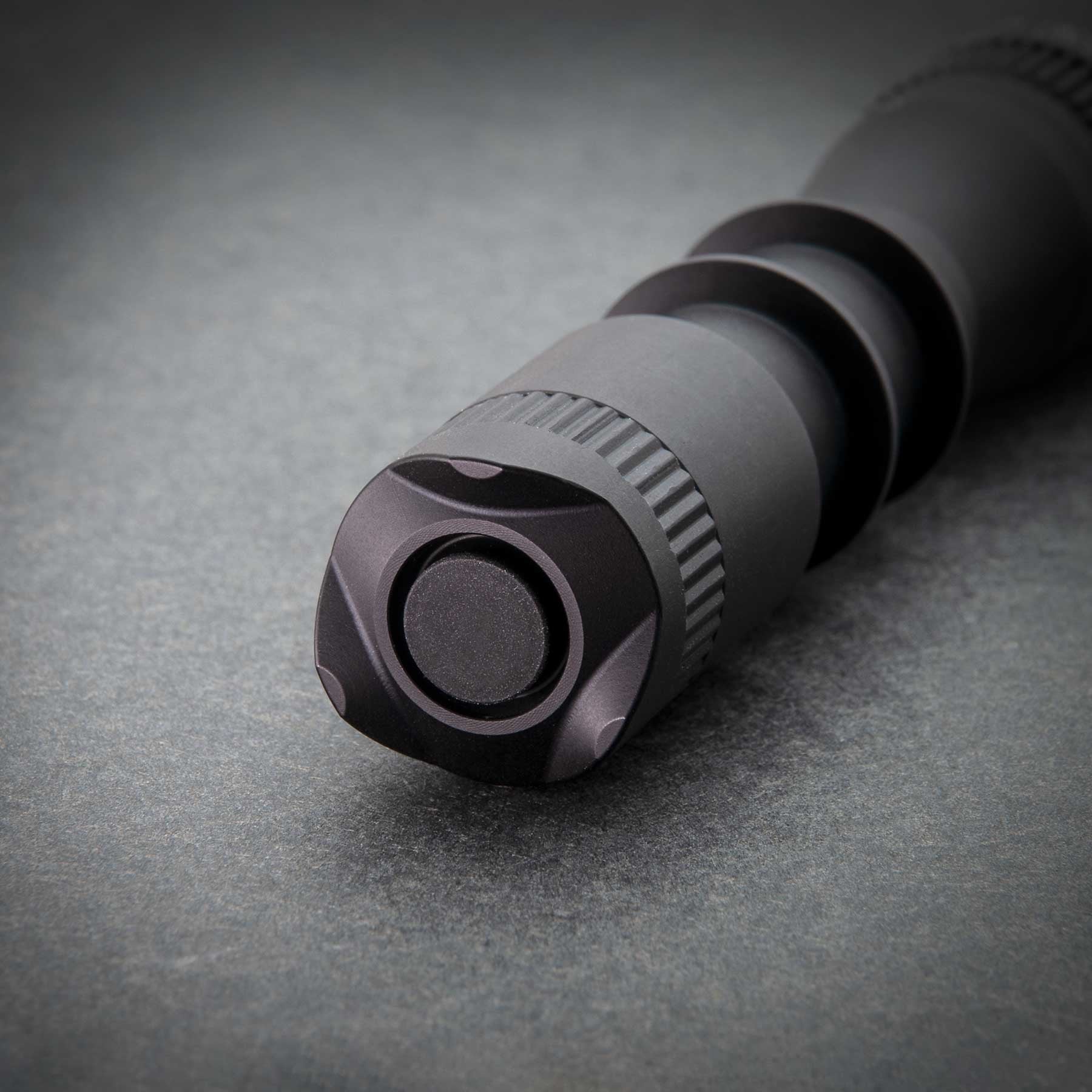 Mag-Tac® 2 LED Crown Bezel Flashlight – 221-Meter Beam, 4-Hour Runtime & 398 Lumens