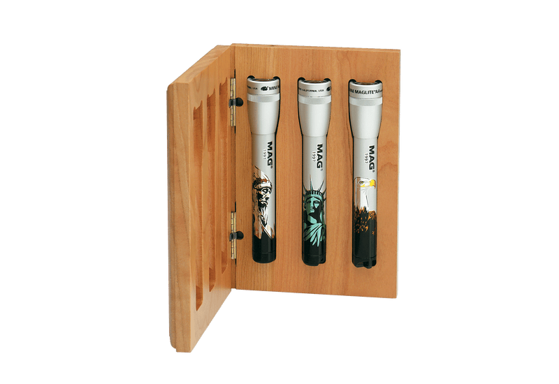 Americana - Mini Maglite Xenon Flashlights