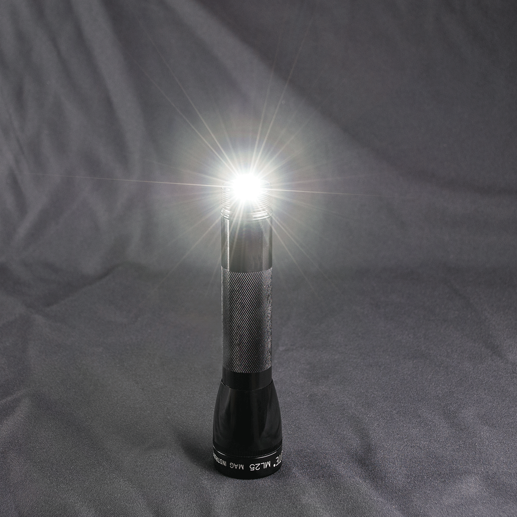 Lampe torche Maglite LED ML25LT 3 piles Type C 21,8 cm - Gris