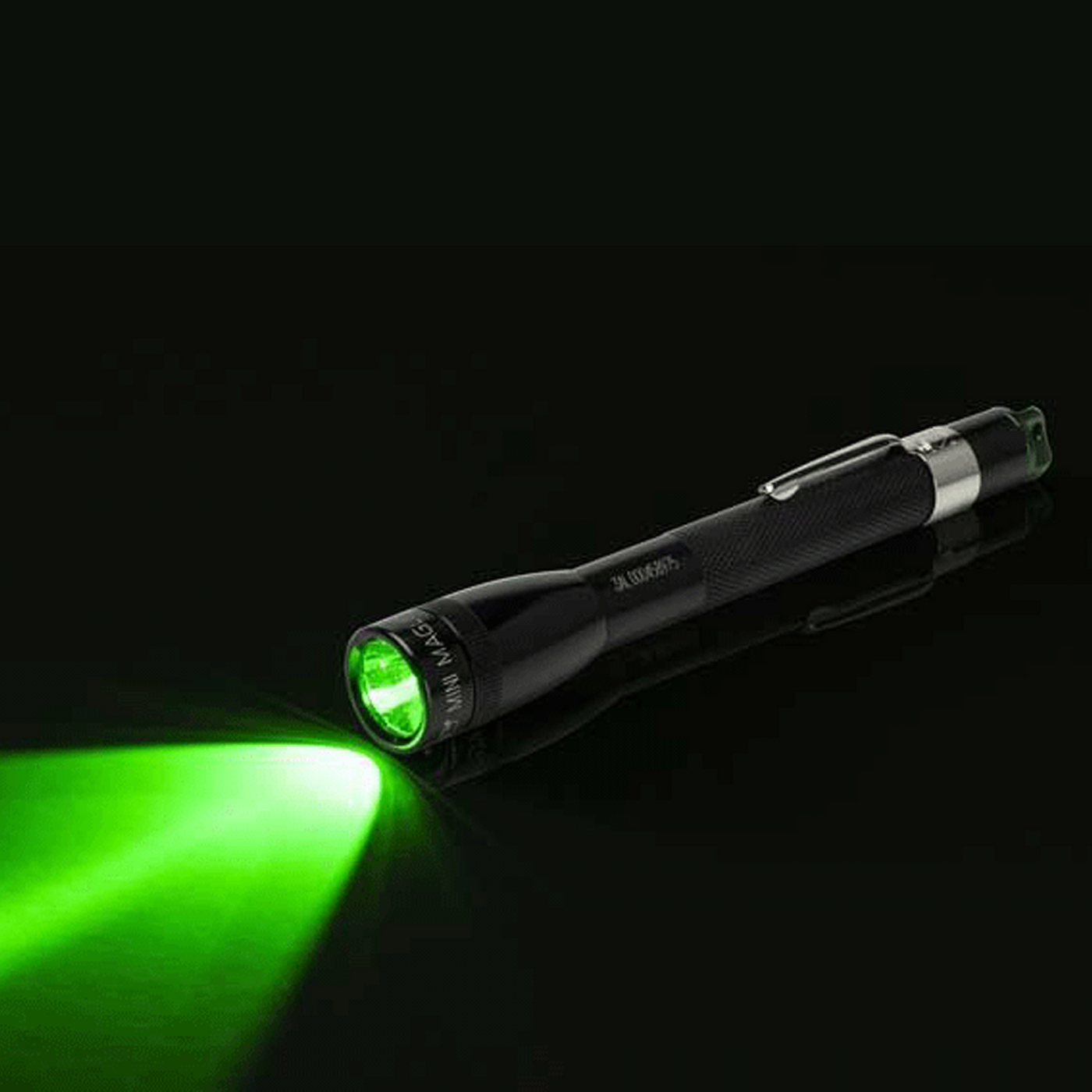 Mini Maglite AAA LED Green Spectrum pocket flashlight