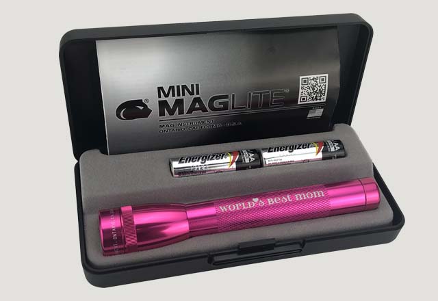 World's Best Mom Mini Maglite Xenon 2AA
